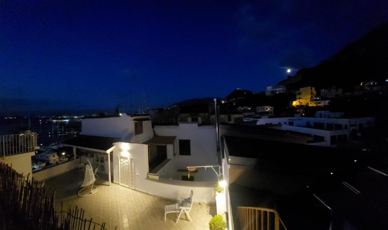 Coralinetiny Bed & Breakfast Castellammare di Stabia Eksteriør bilde